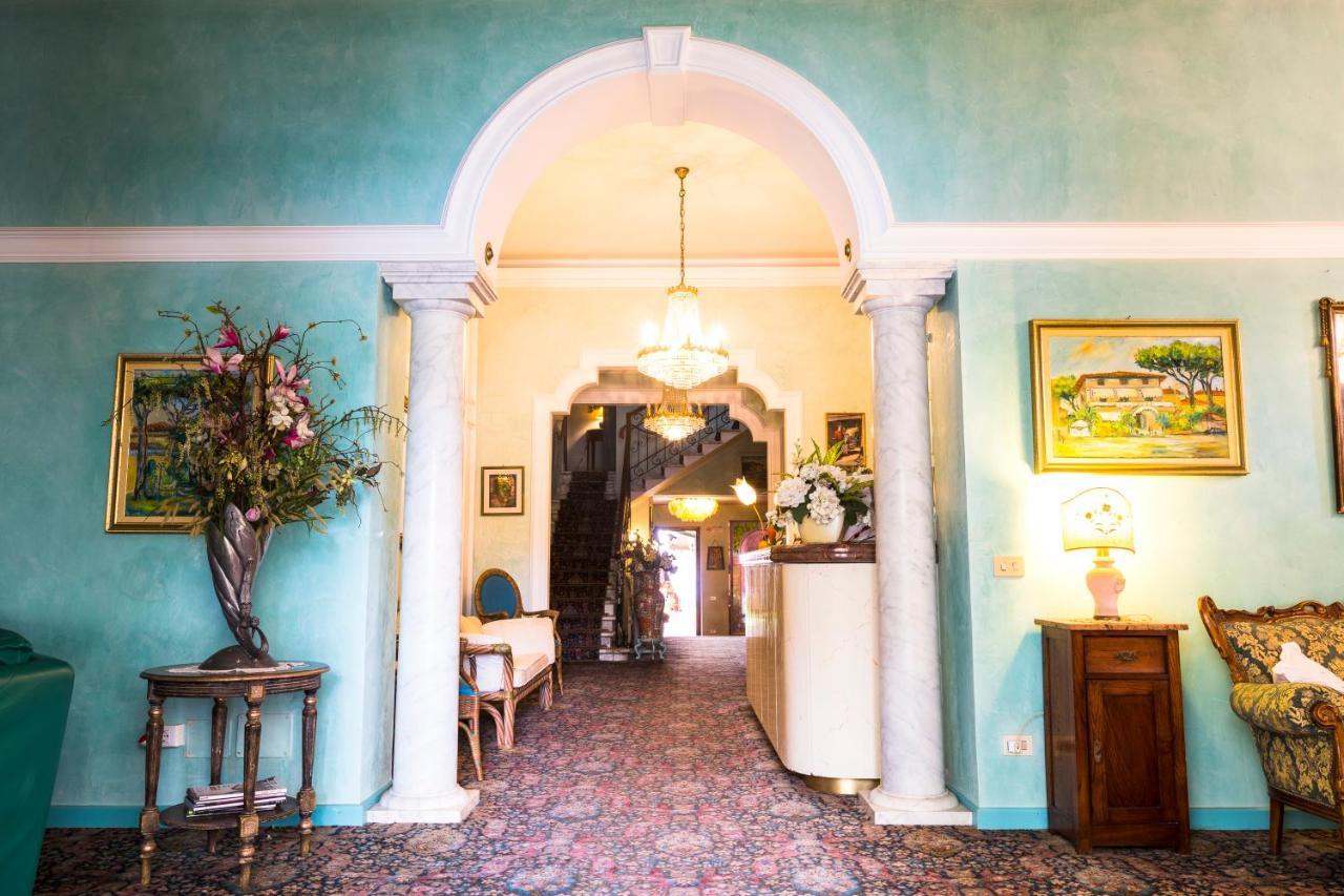 Hotel Sonia Forte dei Marmi Exterior photo